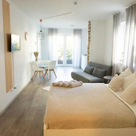 Hugos Studio Apartment Bensheim Extérieur photo